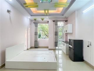 Chính chủ cho thuê phòng 6tr8 ban công Q7 cạnh Phú Mỹ Hưng 