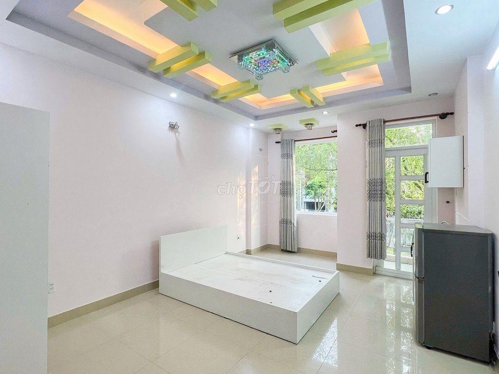 Chính chủ cho thuê phòng 6tr8 ban công Q7 cạnh Phú Mỹ Hưng 