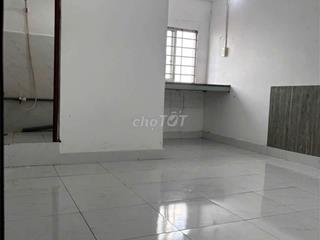 giờ tự do,wcr, cách ngã ba Trọng Tấn 170 m, gần ĐH Công Thương