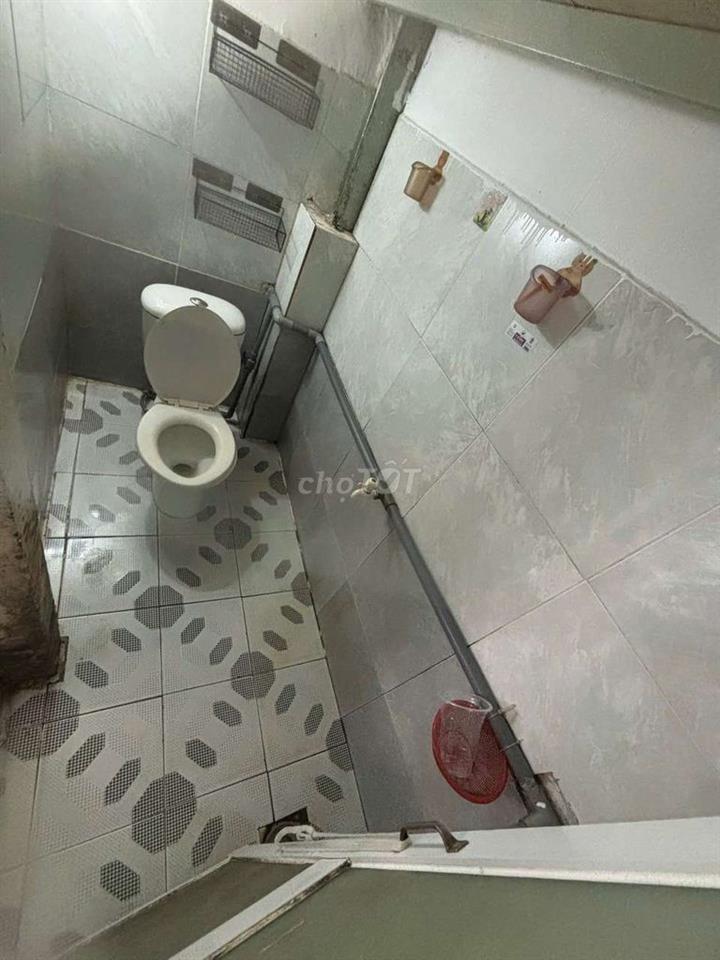 cách trường Đại học Văn Hiến 500 m gần chành xe Chín Nghĩa, BV Tân Phú