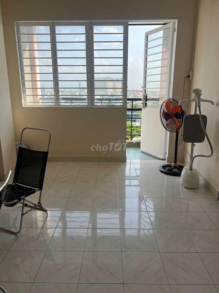 Bán chung cư thang bộ tầng 5 Lý Chiêu Hòabg
