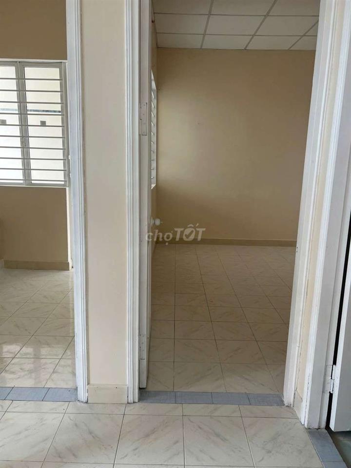 Bán chung cư thang bộ tầng 5 Lý Chiêu Hòabg