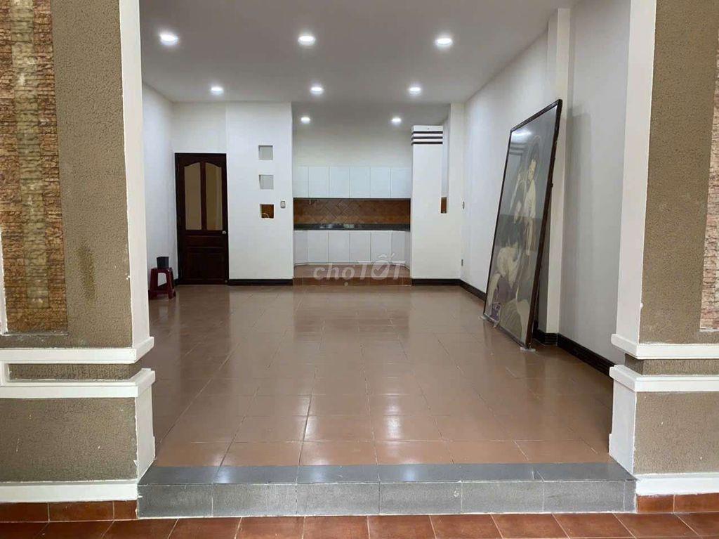 Bán biệt thự hẻm ô tô Lạc Long Quân