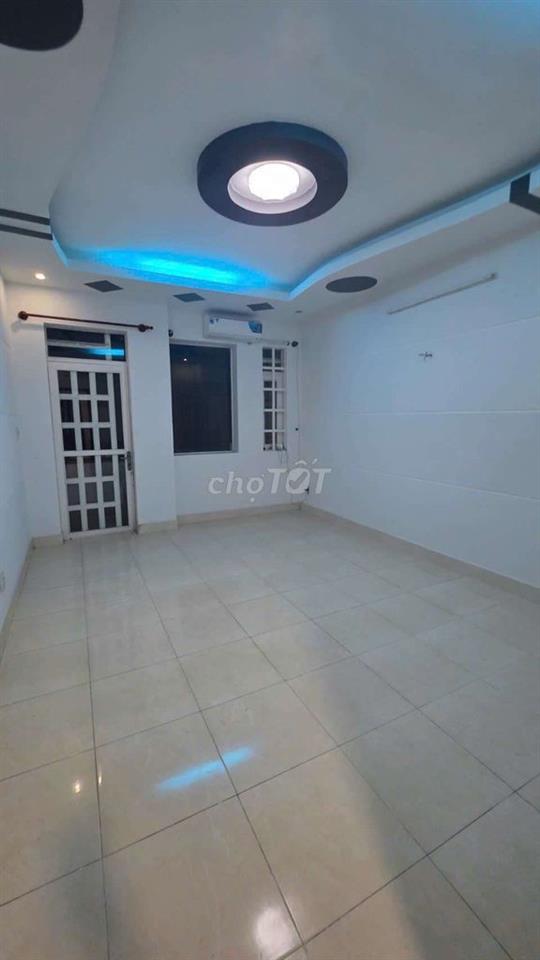 Bán nhà đường nội bộ Gần trường Bình Phú