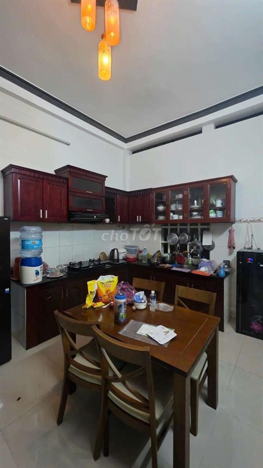 Bán nhà đường nội bộ Gần trường Bình Phú