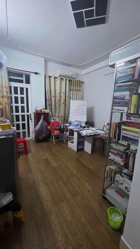 Bán nhà đường nội bộ Gần trường Bình Phú