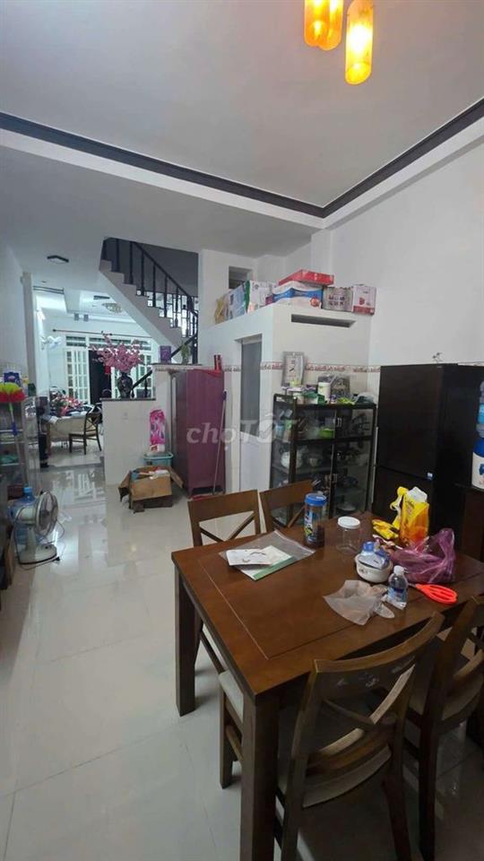 Bán nhà đường nội bộ Gần trường Bình Phú