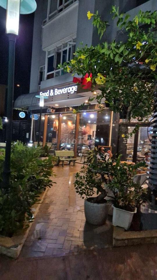 Càn bán gấp căn hộ góc 2pn 99m2 tại Himlam Chợ Lớn. Sổ hồng đẹp.