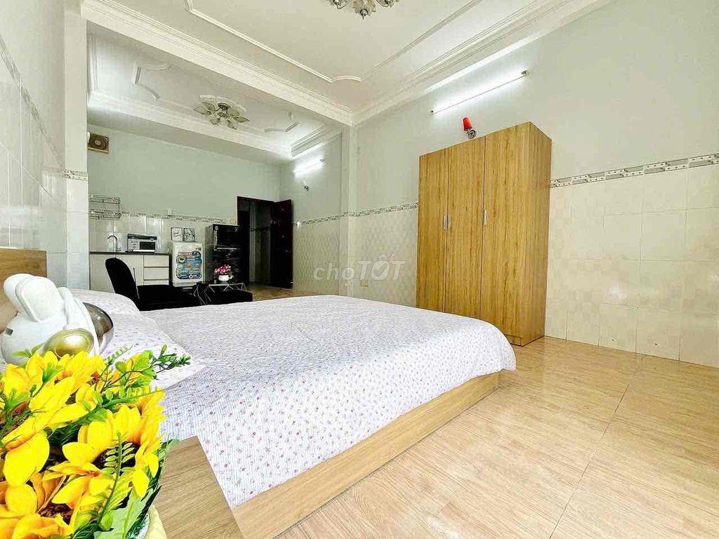 Cần sang Phòng Dịch vụ Mặt tiền đường số 3 Q6
