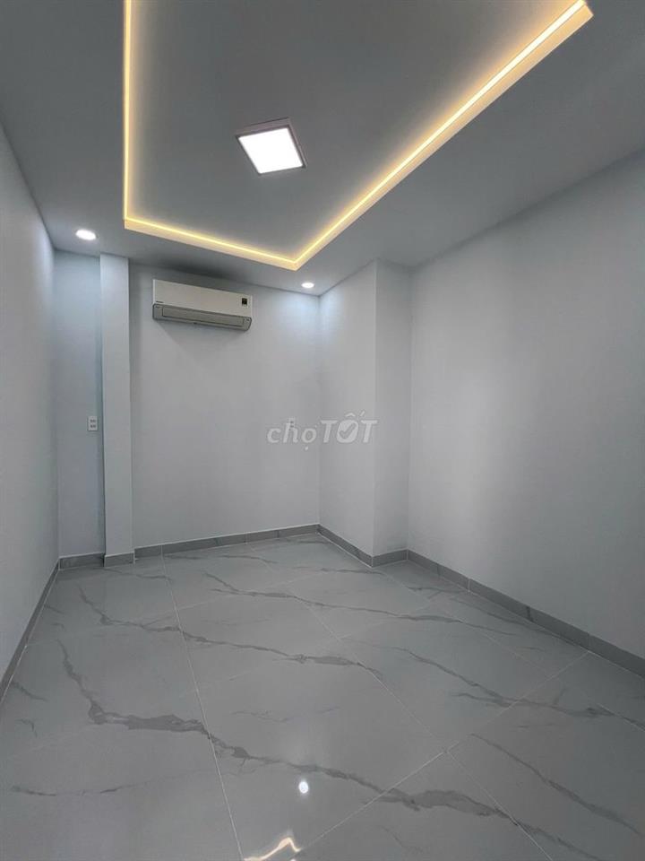 NHÀ MỚI 100% Ô TÔ TỚI CỬA NÉ NHAU ĐƯỜNG PHẠM PHÚ THỨ Q6