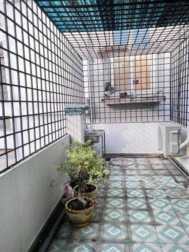 MẶT TIỀN ĐƯỜNG LÊ VĂN HUÂN - TÂN BÌNH - ĐỐI DIỆN CÔNG VIÊN