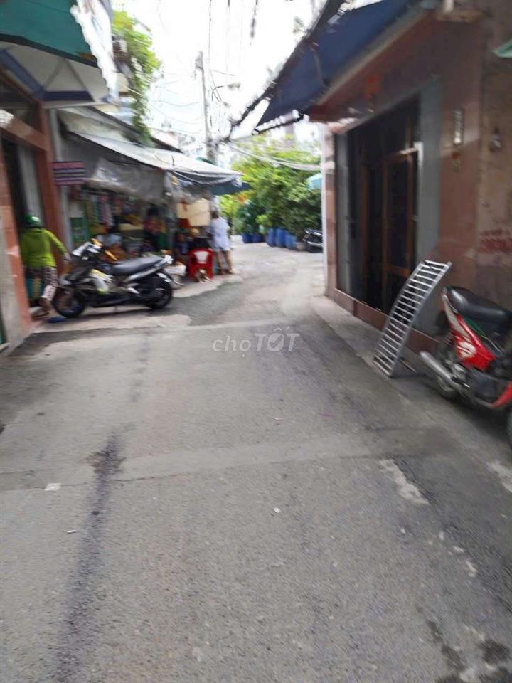 BÁN NHÀ TRUNG TÂM. QUẬN. 6