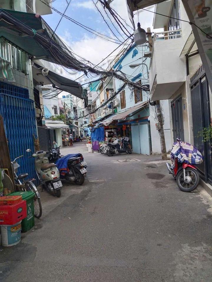 BÁN NHÀ TRUNG TÂM. QUẬN. 6