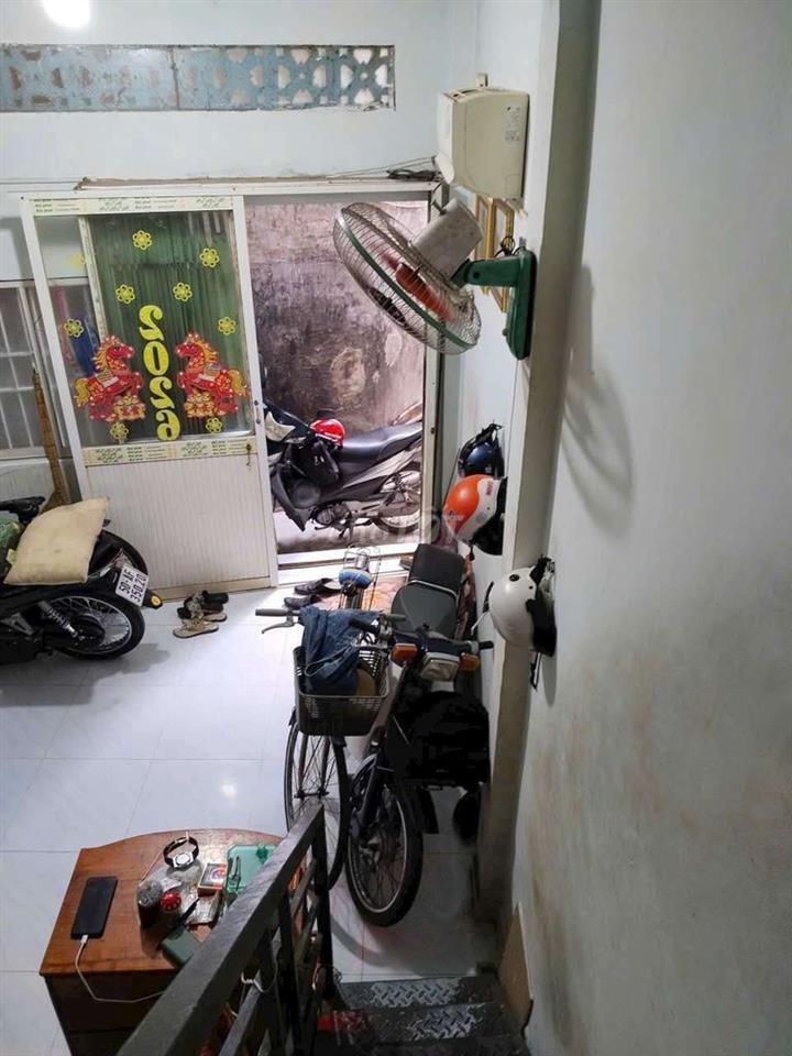 BÁN NHÀ TRUNG TÂM. QUẬN. 6