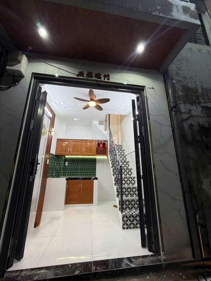 BÁN NHÀ TRUNG TÂM. QUẬN. 6
