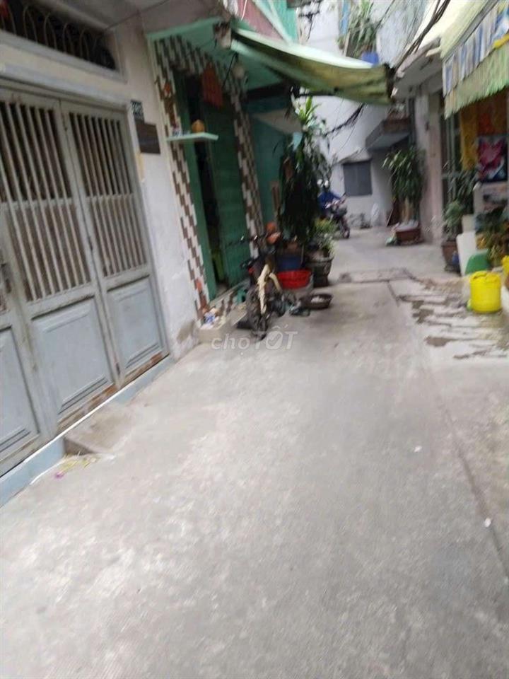 BÁN NHÀ NHỎ.  TRUNG TÂM. QUẬN. 11