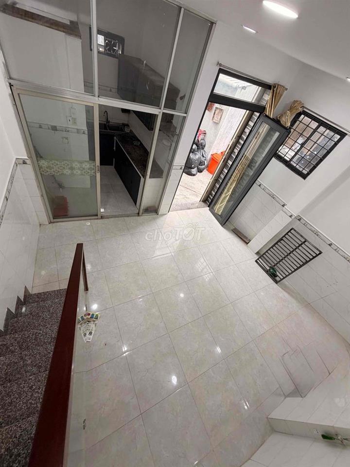 Hẻm 48 Hoàng Lê Kha, Q6 Giá chỉ 3T190