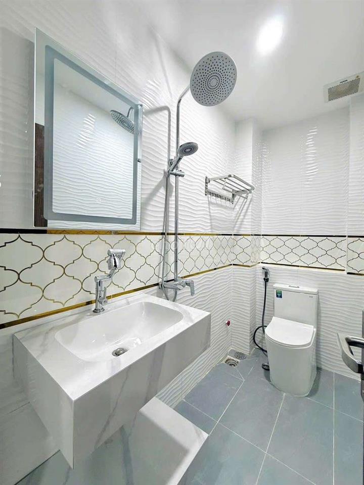 8 phòng dịch vụ cao cấp thu nhập hơn 50tr/th.Tại Q6