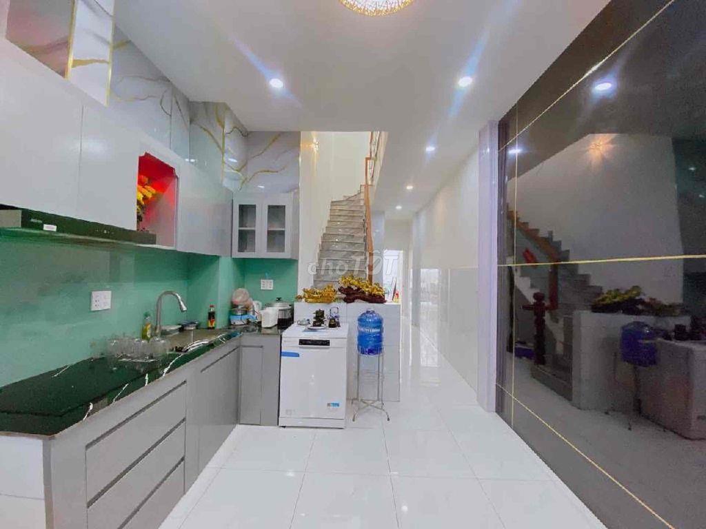 cần bán nhanh căn nhà giá  siêu hời