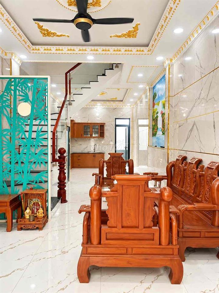 Bán gấp nhà 52m2 ngay trung tâm bình phú hẻm xe tải thông