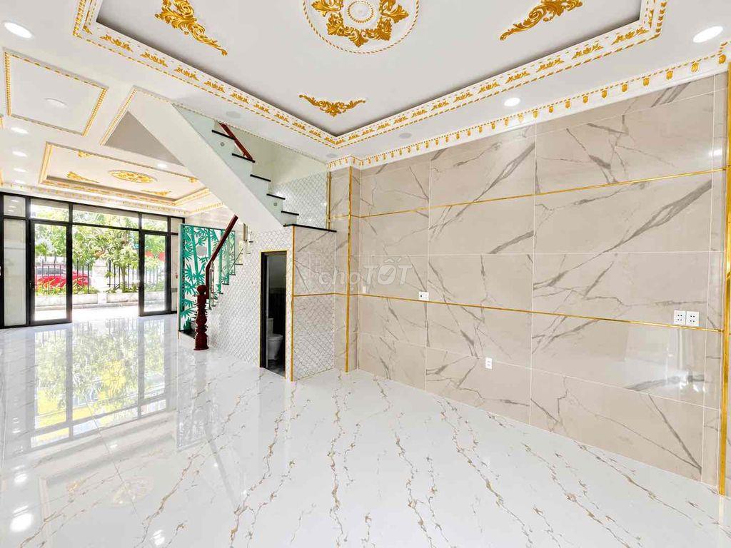 Bán gấp nhà 52m2 ngay trung tâm bình phú hẻm xe tải thông