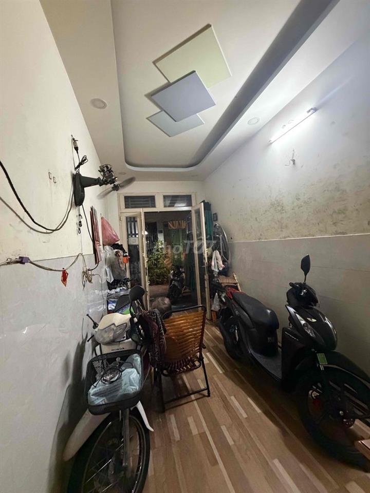 chính chủ cần bán nhà quận 6