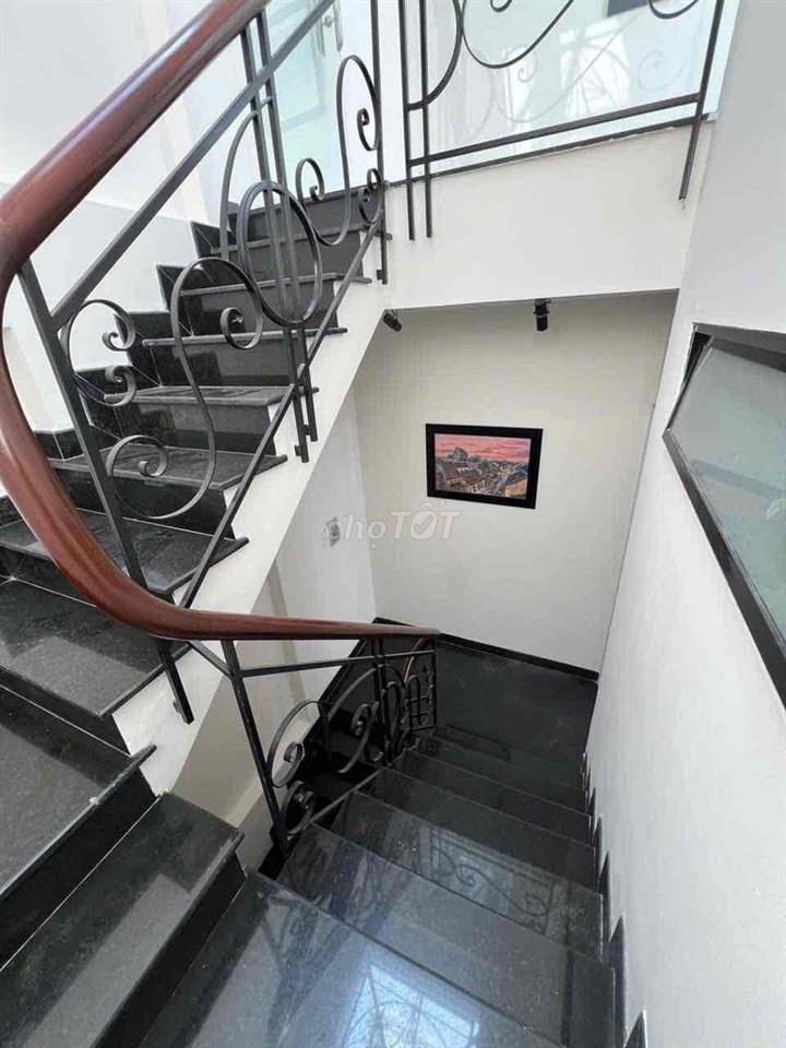BÁN NHÀ CAO THẮNG QUẬN 10 - NGANG 5,3M - HẺM XE HƠI
