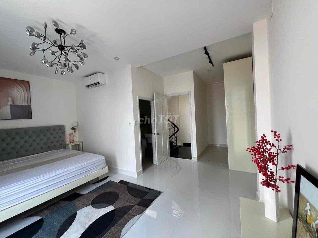 BÁN NHÀ CAO THẮNG QUẬN 10 - NGANG 5,3M - HẺM XE HƠI