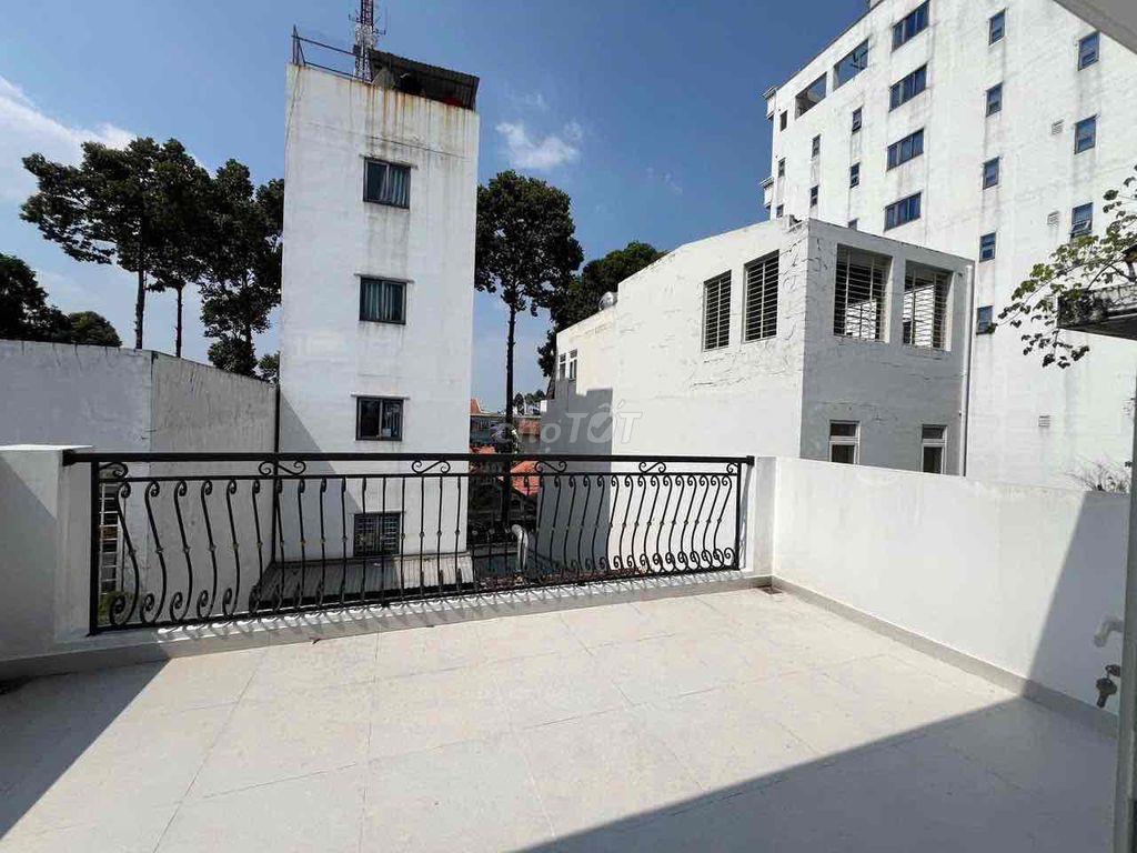 BÁN NHÀ CAO THẮNG QUẬN 10 - NGANG 5,3M - HẺM XE HƠI