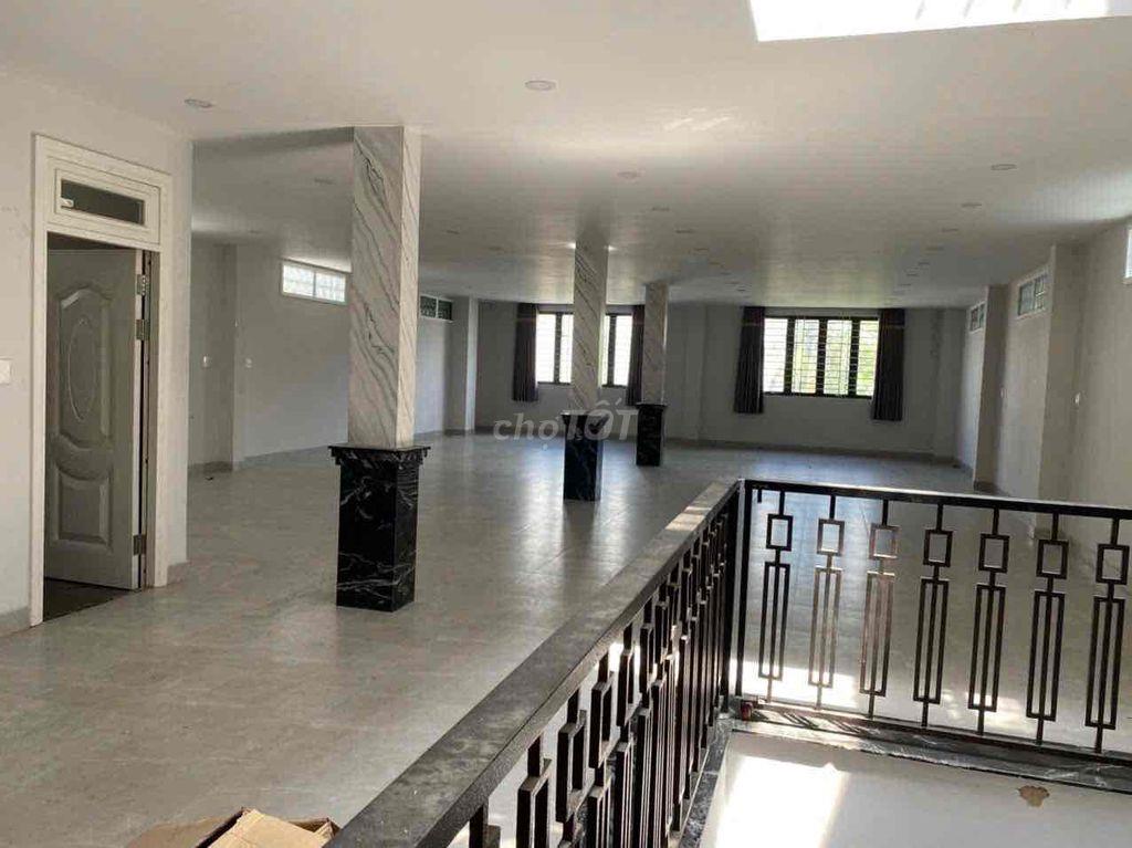 NHÀ BIỆT THỰ MT , CHÍNH CHỦ (KO TIẾP BÁO VÀ MÔI GIỚI)