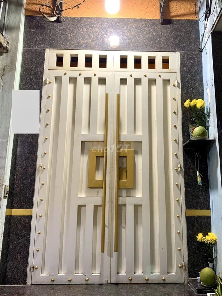 Nhà bán hẻm xe hơi đường Bình Phú, đoạn giữa  Hậu Giang và Chợ Lớn