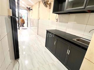 Bán nhà gần mặt tiền gần chợ Phú Lâm có thương lượng