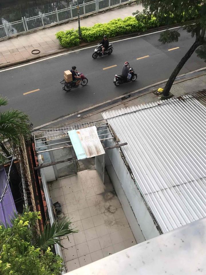 nhà cần bán gấp