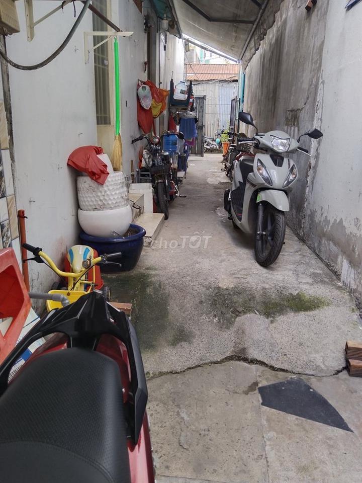 Bán nhà hẻm 2,5m quận 6