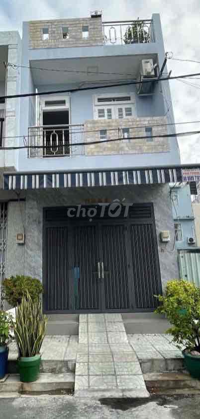 Nhà Quận 6 chính chủ gần Võ Văn Kiệt, gần chợ, trường học, công viên