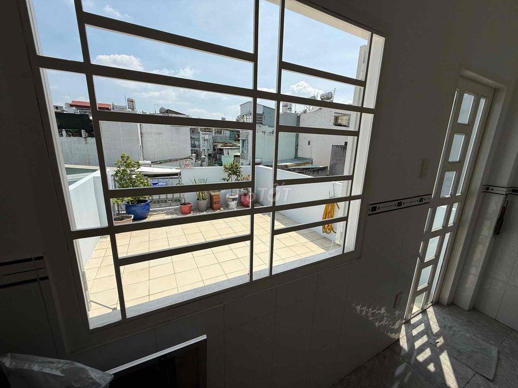 Nhà Quận 6 chính chủ gần Võ Văn Kiệt, gần chợ, trường học, công viên