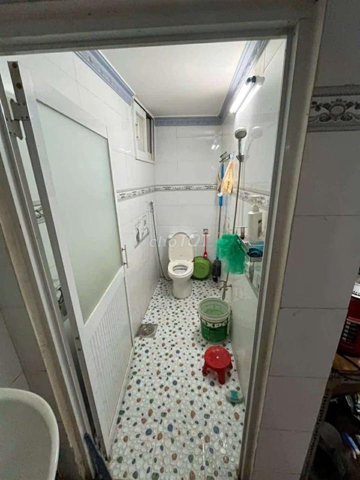 Bán gấp nhà ở quận 6