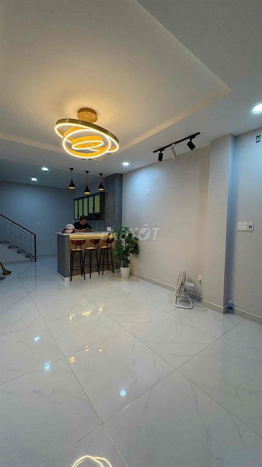 nhà hẻm xe hơi đổ cửa q6 2pn