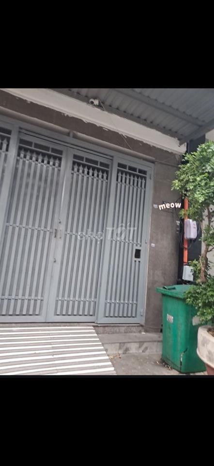 Nhà Lê Quang Sung,q6.dt:4,2×18m,2 lầu,hẽm xe hơi.