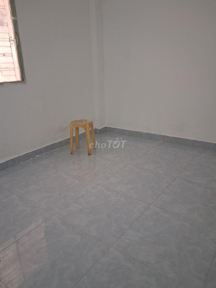 Trương quốc dung,nhà trệt,5m×8m.có sân