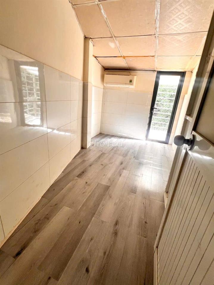 Nhà tân hòa đông.2,5m×10m,1 lầu.