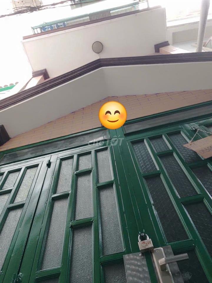 Nhà Bành văn trân,có 1 trệt,2 lầu,2wc.