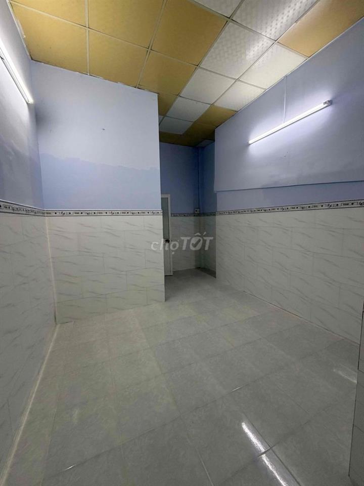 Thuê nhà nguyên căn gần chợ ở đường Văn Thân
