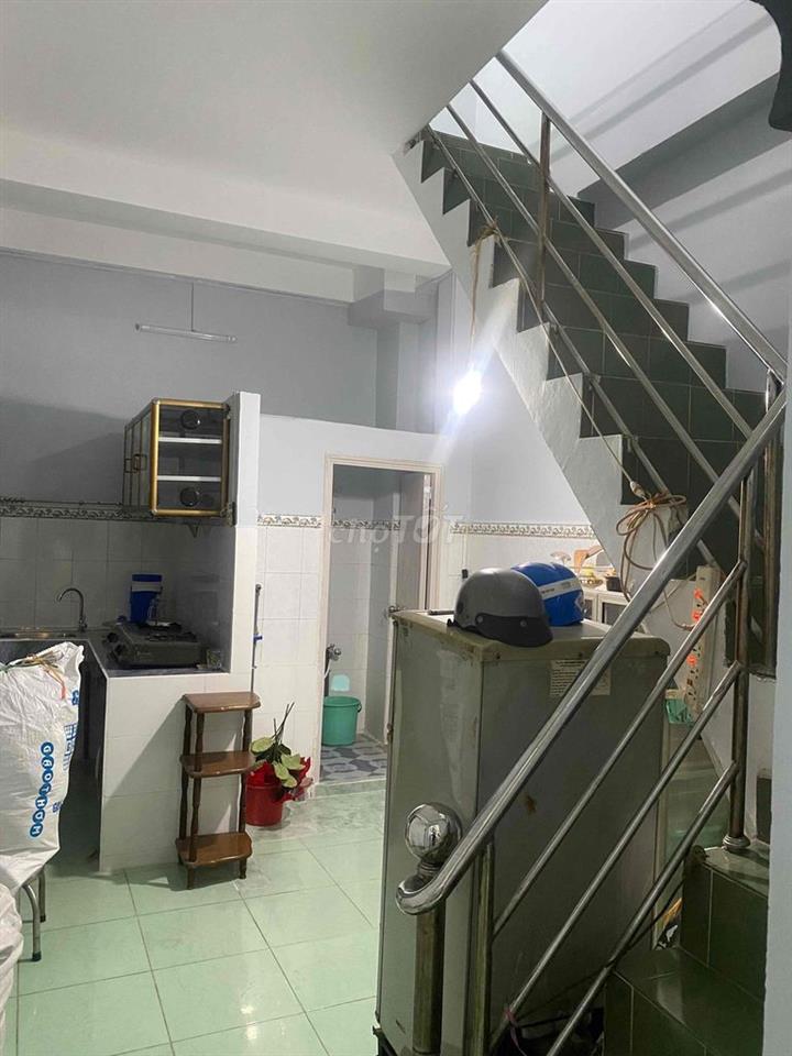 Cho thuê nhà nguyên căn 1lầu 2pn2wc nội thất 6tr/tháng