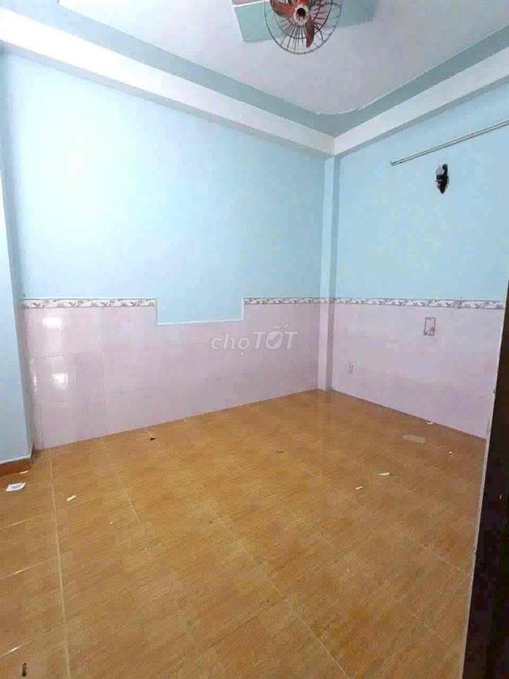 4 PHÒNG ĐƯỜNG 6M KHU BÌNH PHÚ 2