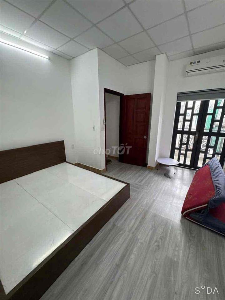 2 PHÒNG SẴN NỘI THẤT HẺM BA GÁC HỒNG BÀNG