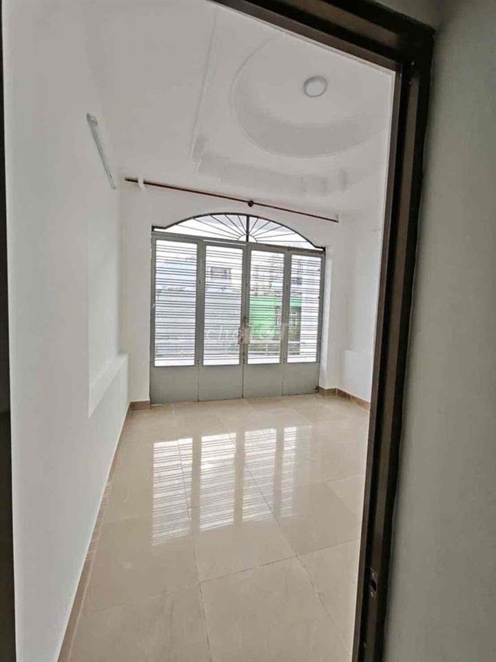NHÀ 4 PHÒNG MẶT TIỀN KINH DOANH TRẦN VĂN KIỂU