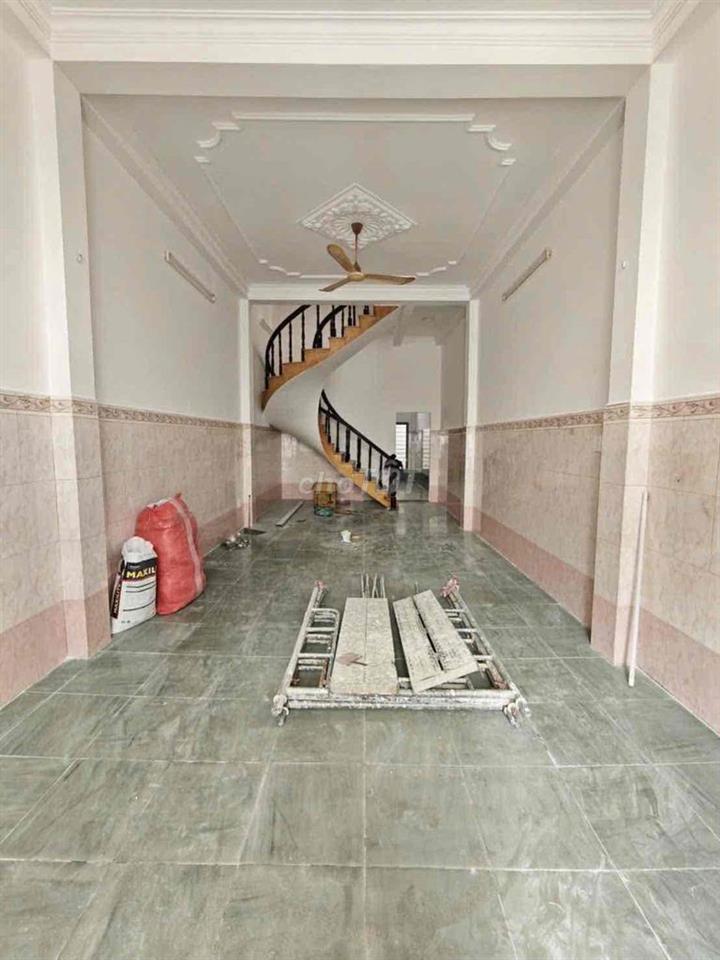 NHÀ 4 PHÒNG MẶT TIỀN KINH DOANH TRẦN VĂN KIỂU