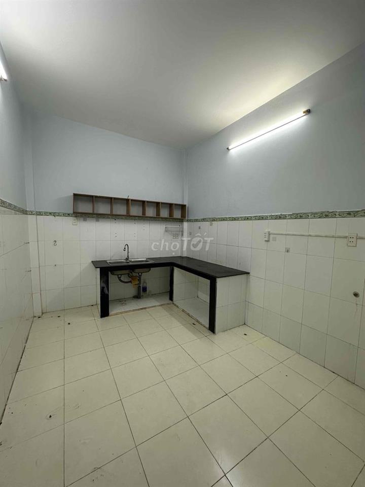 2 PHÒNG HẺM 4M NGUYỄN VĂN LUÔNG