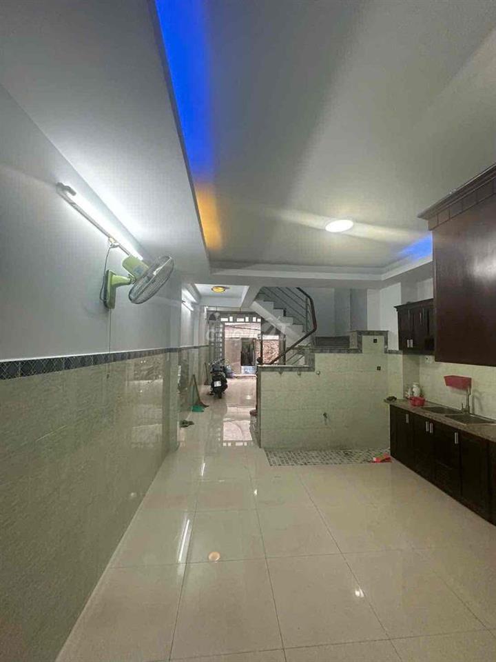 4 PHÒNG HẺM XE HƠI HẬU GIANG
